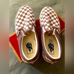 New Vans 9.5 Women / 8 Men Checkered Slip-On Shoes - Light Brown and White